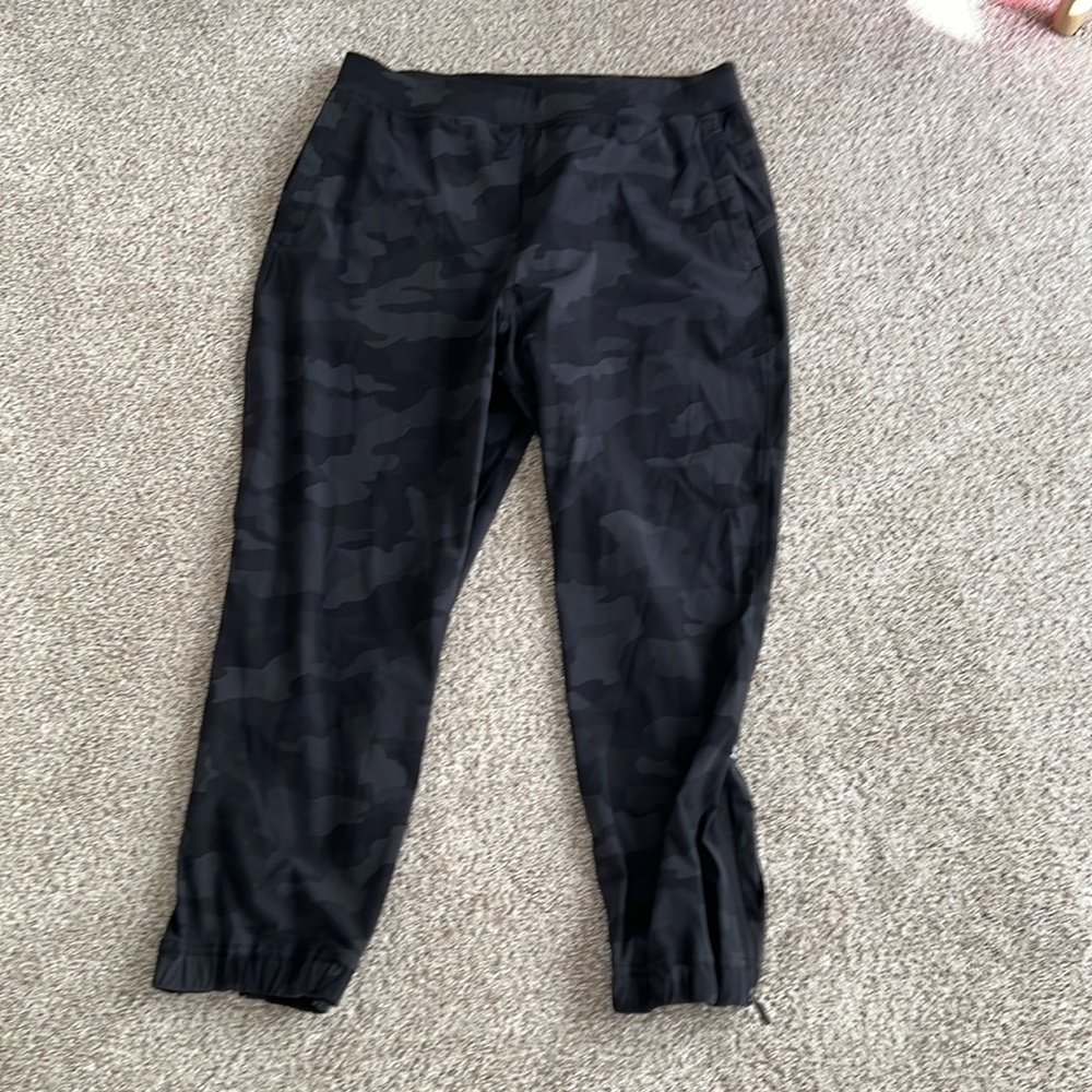 Lululemon Adapted State High Rise Jogger size 8
